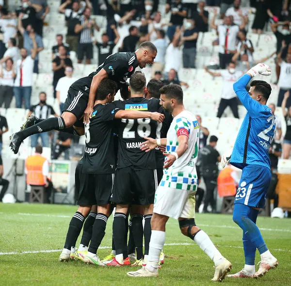 Son şampiyon Beşiktaş galibiyetle başladı! Beşiktaş 3-0 Çaykur Rizespor