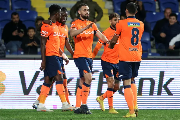 fenerbahce-basaksehir-muhtemel-11ler-22-ekim-fenerbahce-basaksehir-maci-ne-zaman-saat-kacta-1666422513428.jpg FENERBAHÇE BAŞAKŞEHİR MUHTEMEL 11'LER: 22 Ekim Fenerbahçe Başakşehir maçı ne zaman, saat kaçta? - 1