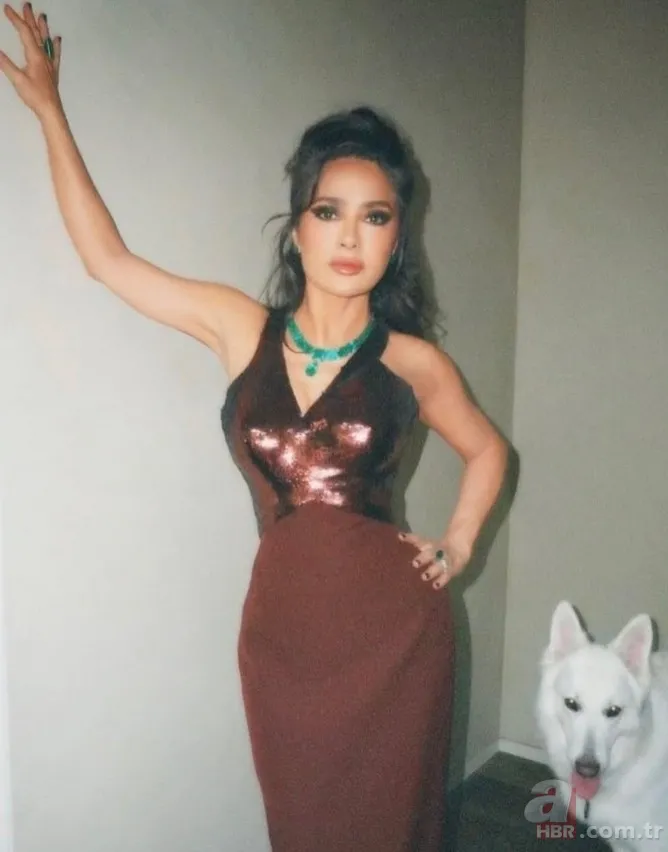 20'liklere taş çıkarıyor: 58 yaşındaki Salma Hayek'in gençlik sırrı bakın neymiş! 8