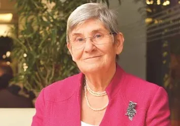 Canan Karatay yine gündemi sarstı