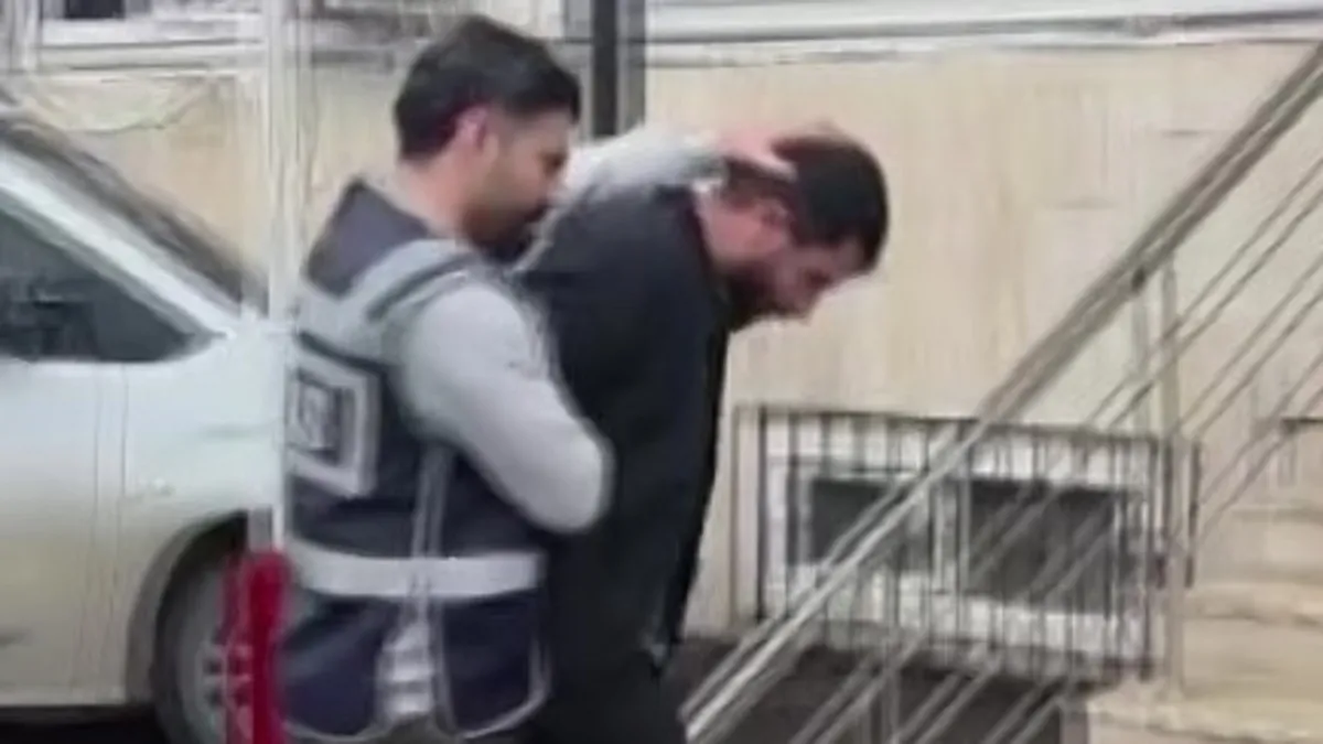 Boşanma aşamasındaki eşinin evini tahrip eden şahıs tutuklandı