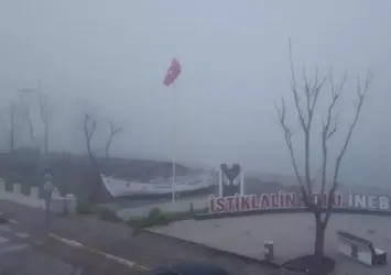 İnebolu'da sis etkili oldu