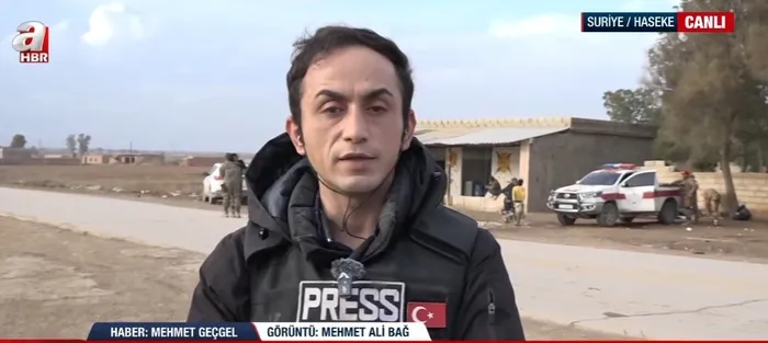 suriyede-kritik-gun-sirada-kamisli-var-teroristlerden-provokasyon-giris-oncesi-sokaga-cikma-yasagi-ilan-ettile-1770125235451.jpg Suriye'de kritik gün! Sırada Kamışlı var | Teröristlerden provokasyon: Giriş öncesi "sokağa çıkma yasağı" ilan ettiler - 4