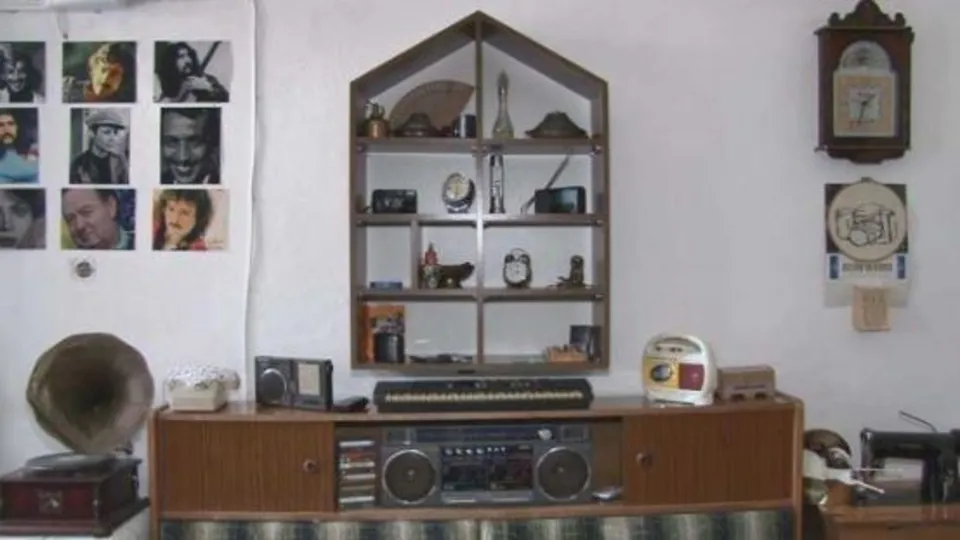 90’lı yıllara ait ne varsa bu evde