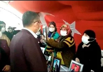 Diyarbakır Anneleri'nden CHP'li Özgür Özel ve Sezgin Tanrıkulu'na sert tepki