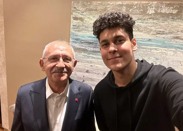 Kılıçdaroğlu’nun PR çalışması elinde patladı: Aday olma diyen genç ’konser var’ denilerek mitinge götürülmüş