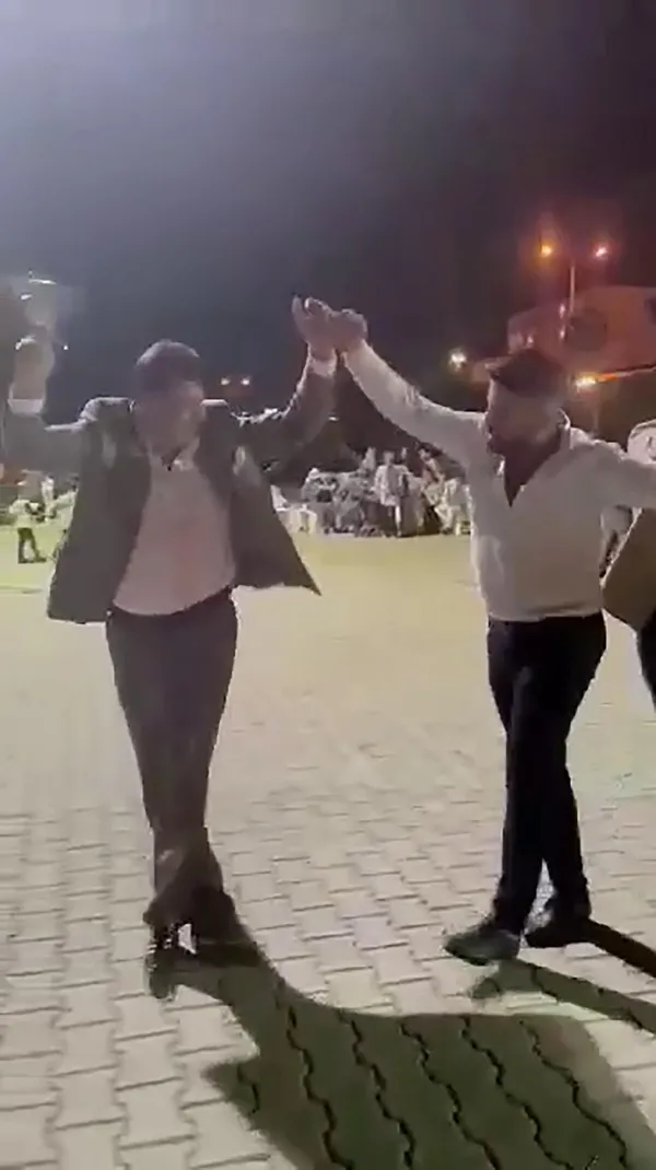 Sünnet düğününde halay çekerken kalp krizi geçiren müteahhit Mikail Göleli vefat etti - 1