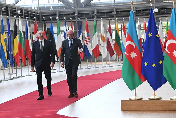 Azerbaycan ile Ermenistan barış anlaşması imzalar mı? İlham Aliyev - Charles Michel ve Paşinyan görüştü