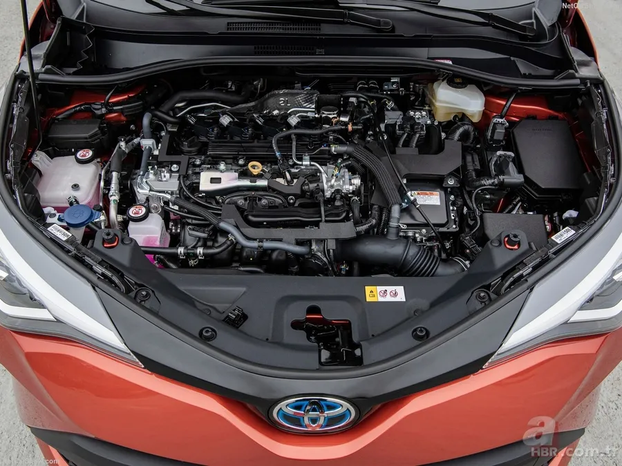 2020 Toyota C-HR yenilendi! Türkiye’de üretilen yeni Toyota C-HR'nin motor ve donanım özellikleri neler? 14