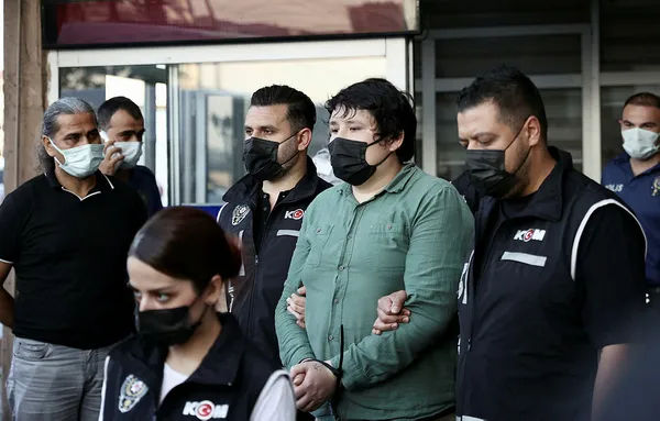 1626019341623.jpg Tosuncuk Mehmet Aydın doymak bilmedi: Avukatları İstanbul Anadolu Adliye Binası'na yemek taşımaktan yoruldu - 6