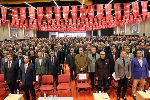 Deniz Baykal’ın sandalyesi boş bırakıldı - 1