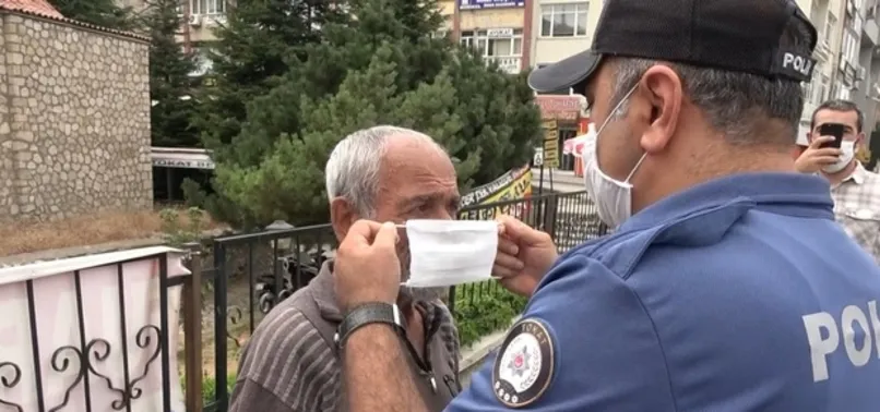 Sokağa çıkma kısıtlamasına uymayanları polis uyardı