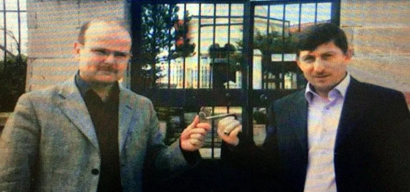 FETÖ'nün 'Kütahya il imamı' Ali Peksöz' "şehrin anahtarı"nı devralıp göreve başlamış!