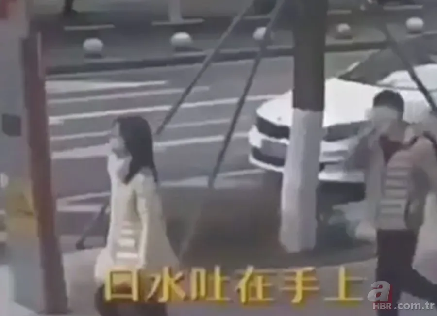 Corona virüse meydan okudu! Marketteki deodorantları yaladı... 17