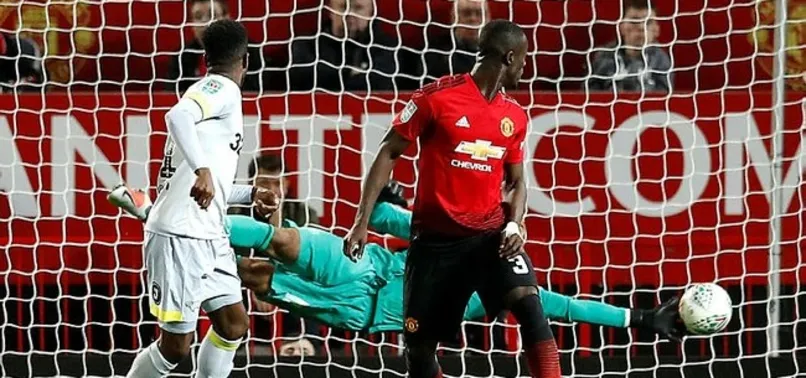 Manchester United taraftarları şokta! Elendiler