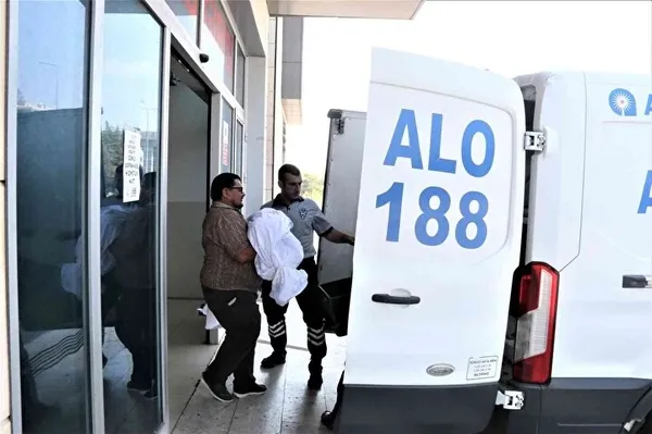 25-yasindaki-cocugun-kahreden-olumu-annesi-temizlik-yaparken-balkondan-dustu-1659700425306.jpg 2,5 yaşındaki çocuğun kahreden ölümü! Annesi temizlik yaparken balkondan düştü - 8