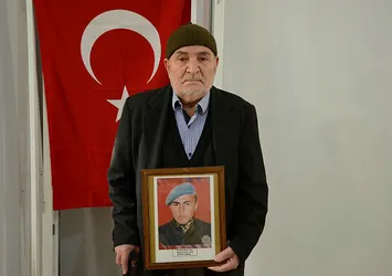 Manisalı şehit babası Ali Ay'dan onur veren davranış! Oğlundan kalan 3 aylık şehit maaşını bağışladı