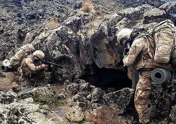 Mehmetçik Perak Kampı’nı ele geçirdi!