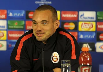 Galatasaray'da Wesley Sneijdar'a ceza yolda!