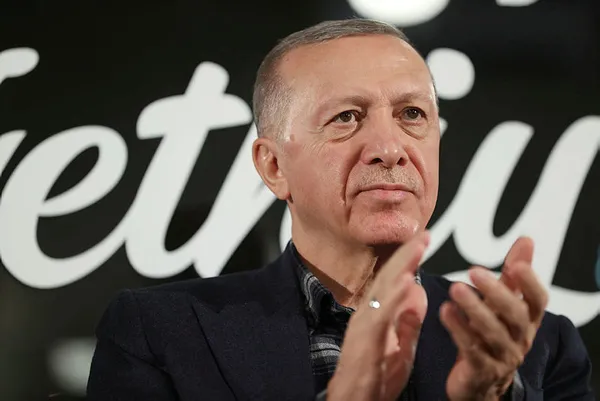 Başkan Erdoğan’dan İsveç’teki PKK rezaletine sert tepki: Uyardık! Gerekli adımlar atılmazsa ilişkiler daha da gerilebilir