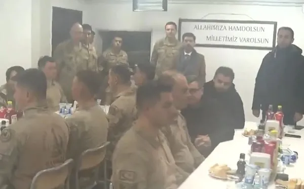 Başkan Erdoğan’dan Hakkari’deki üs bölgesindeki jandarmaya mesaj: Kardeşlerimize dua ve temennilerimizi iletin