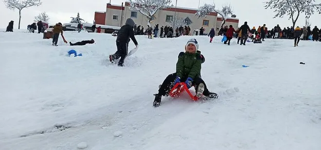 10 Şubat Ankara’da yarın okullar tatil mi? Ankara kar tatili! Ankara Valiliği Vasip Şahin tatil…