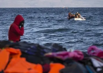 İzmir'de 94 düzensiz göçmen yakalandı