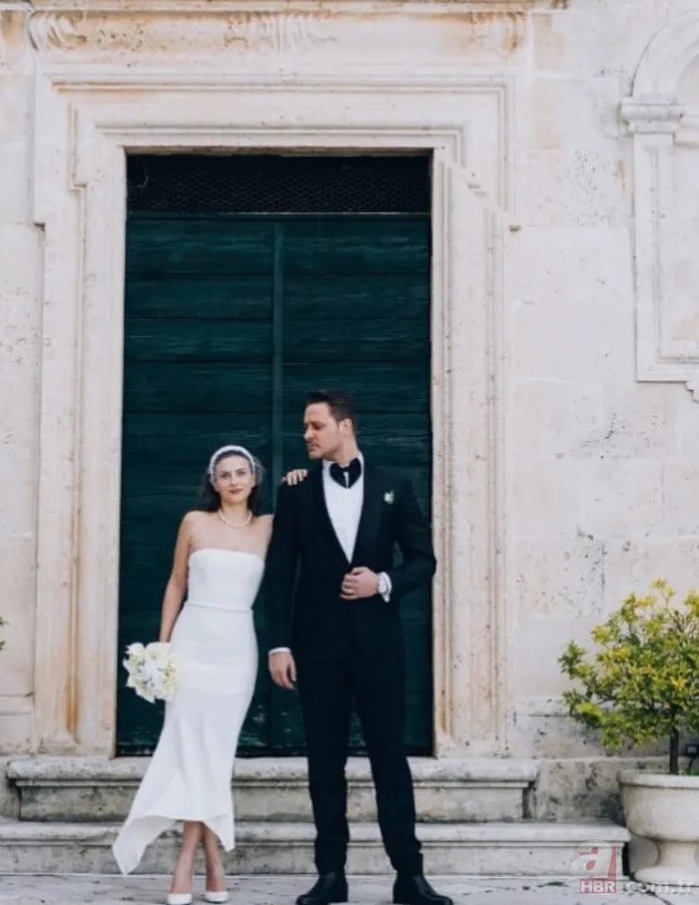 "Mutlu son" Burak Çelik menajer sevgilisiyle evlendi! 8