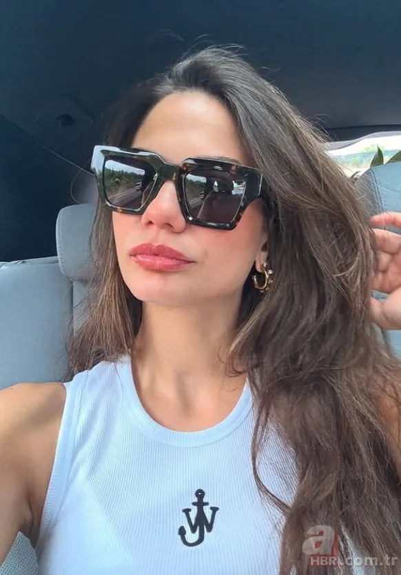 Eşref'in Nisan'ı Demet Özdemir babasının kopyasıymış! Yıllar sonra ilk kez... 6