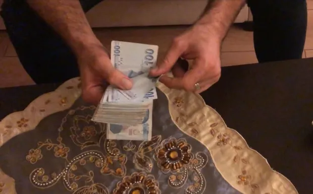 Bahis çetesinin aylık geliri dudak uçuklattı! Polis parayı saya saya bitiremedi - 1