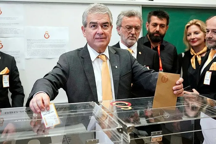 Galatasaray’da başkanlık yarışı! Yeniden Dursun Aydın Özbek dönemi...