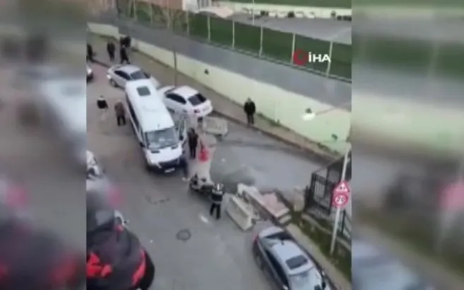 Servis şoförünü kuzenine vurdurdu