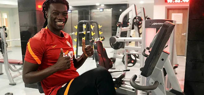 Galatasaray’ın Fransız yıldızı Bafetimbi Gomis ilk antremanına çıktı