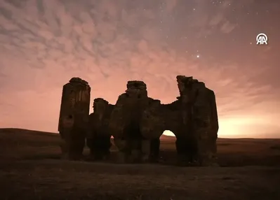 Yıldızların altında etkileyici görüntüler