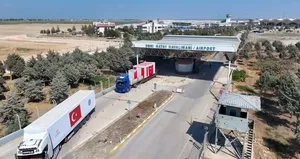 Şam Havalimanı’na zorlu hava koşullarında iniş desteği