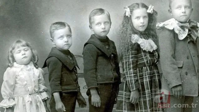 Avrupa'da kan donduran gelenek! Ölülerle fotoğraf çektiriyorlardı 11