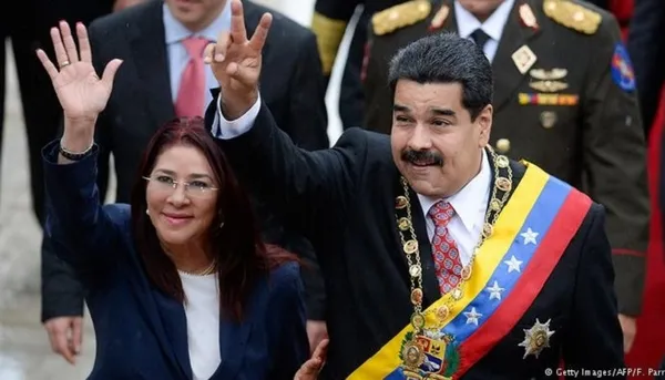 venezuela-devlet-baskani-maduro-abd-esime-benden-bosanmasi-icin-teklif-yapti-1607115054687.jpg Böylesi romanlarda olur: ABD o iş karşılığında Maduro'nun eşinin önüne dünyaları serdi