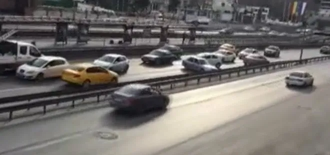 İstanbul’da trafik tersten aktı! Sürücülerden pes dedirten hareket