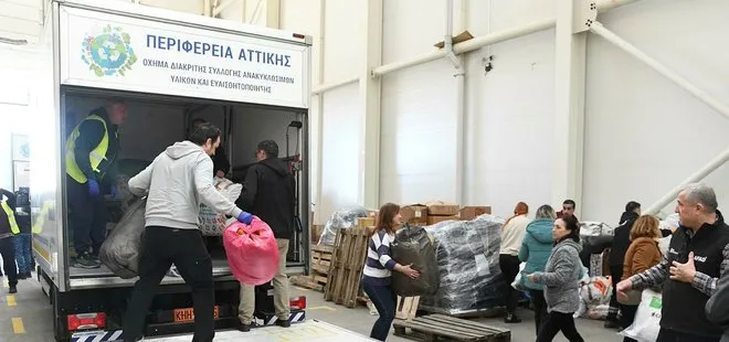 Yunanistan’dan Türkiye’ye yardım devam ediyor: AFAD depolarına indirildi