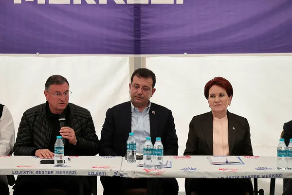 1678567223284.jpg Meral Akşener'den Hatay'da yalanlar serisi! Kalıcı konut ve prefabrik ev yalanları arşivle patladı - 3