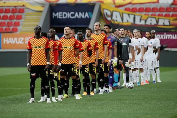 CANLI | Göztepe ile Trabzonspor puanları paylaştı! Göztepe-Trabzonspor maçı 1-1 bitti