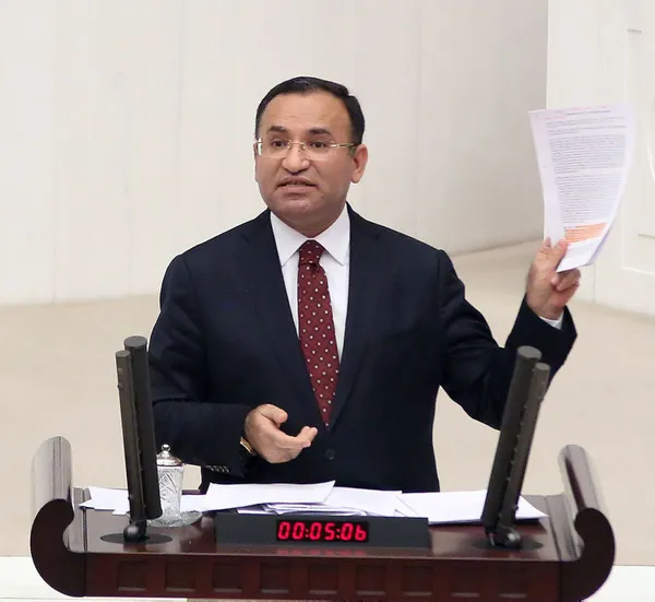 Son dakika | Adalet Bakanı Bekir Bozdağ’dan Pınar Gültekin davasına ilişkin flaş sözler: Biz şiddetle mücadelede kadından tarafız