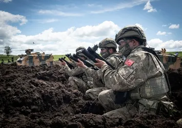 NATO'dan Türk askerine büyük övgü! Biz de bulaşmazdık!