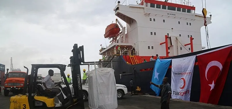 Türkiye'den Somali'ye 13 bin tonluk insani yardım