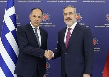 Dışişleri Bakanı Hakan Fidan'ın Yunan mevkidaşı istişare sürecine girdiklerini açıkladı: Kıta sahanlığı ve münhasır ekonomik bölge masada