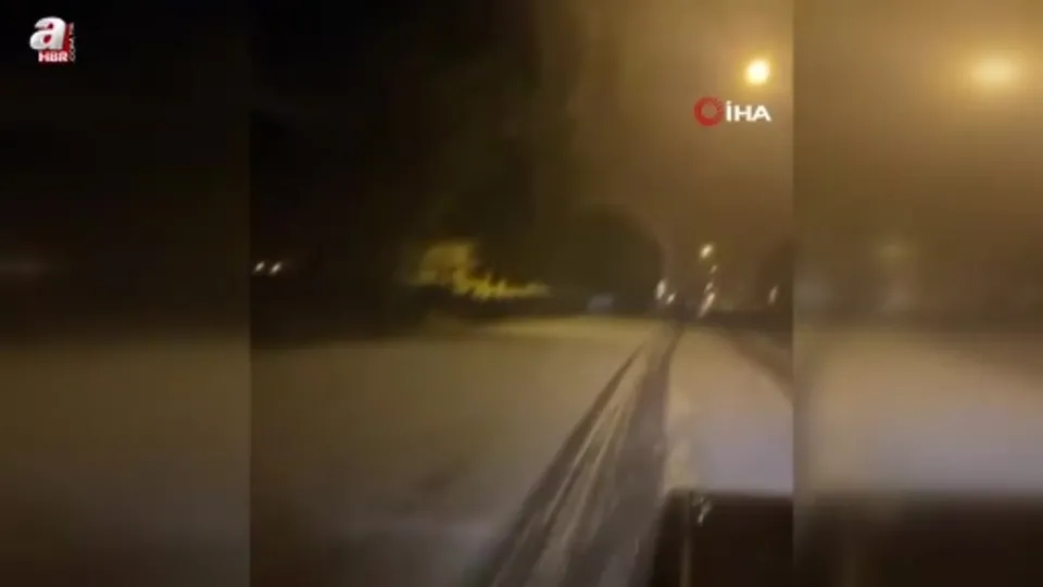 Manisa’da ceviz büyüklüğünde dolu yağdı