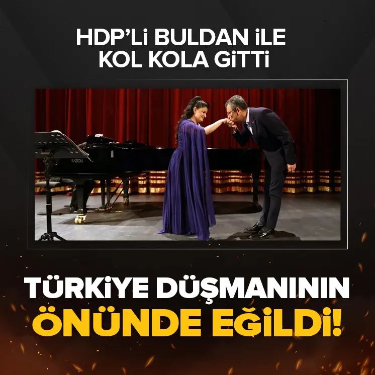 Özel Türkiye düşmanının önünde eğilip elini öptü!