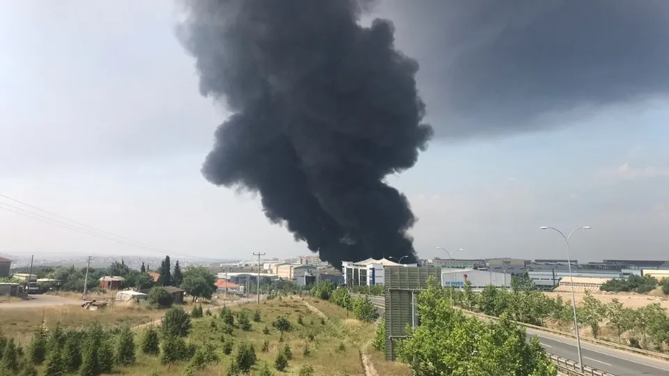 Kocaeli'de büyük yangın