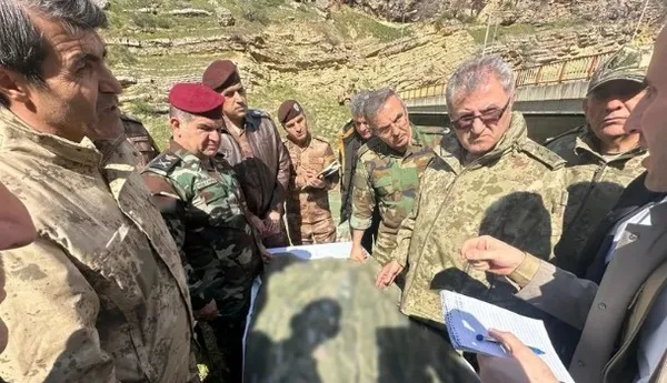 yeni-harekat-yolda-mi-dun-msbde-kritik-zirve-bugun-kuzey-irakta-guvenlik-toplantisi-1710270349832.jpg Yeni harekat yolda mı? Dün MSB’de kritik zirve, bugün Irak'ın kuzeyinde güvenlik toplantısı - 2