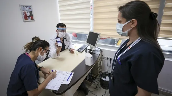 Bilim Kurulu üyesi Necmi İlhan’dan koronavirüs aşılaması için flaş uyarı